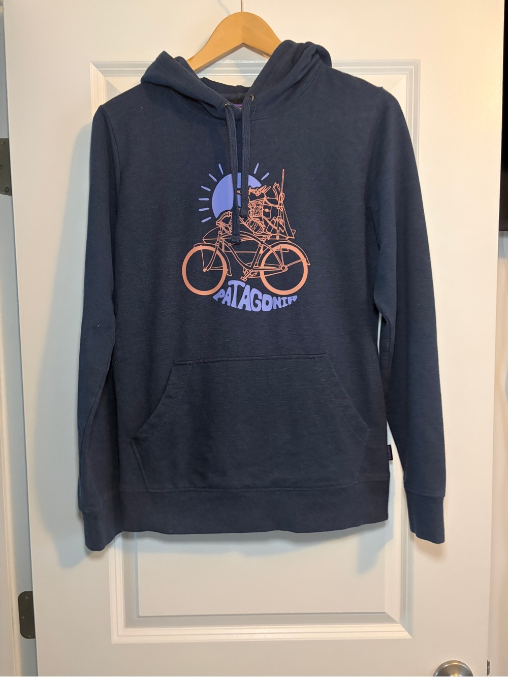 Patagonia | Women’s Fishfox Ahnya Navy Hoodie with Pink Bike - Picture 2 of 8